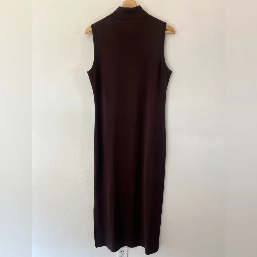 Misook exclusively sleeveless